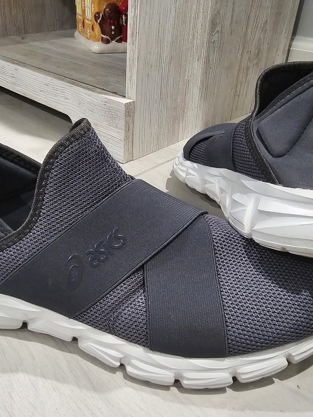 ASICS Men's Gray Slip-On Athletic Shoes Sneakers Size 13
